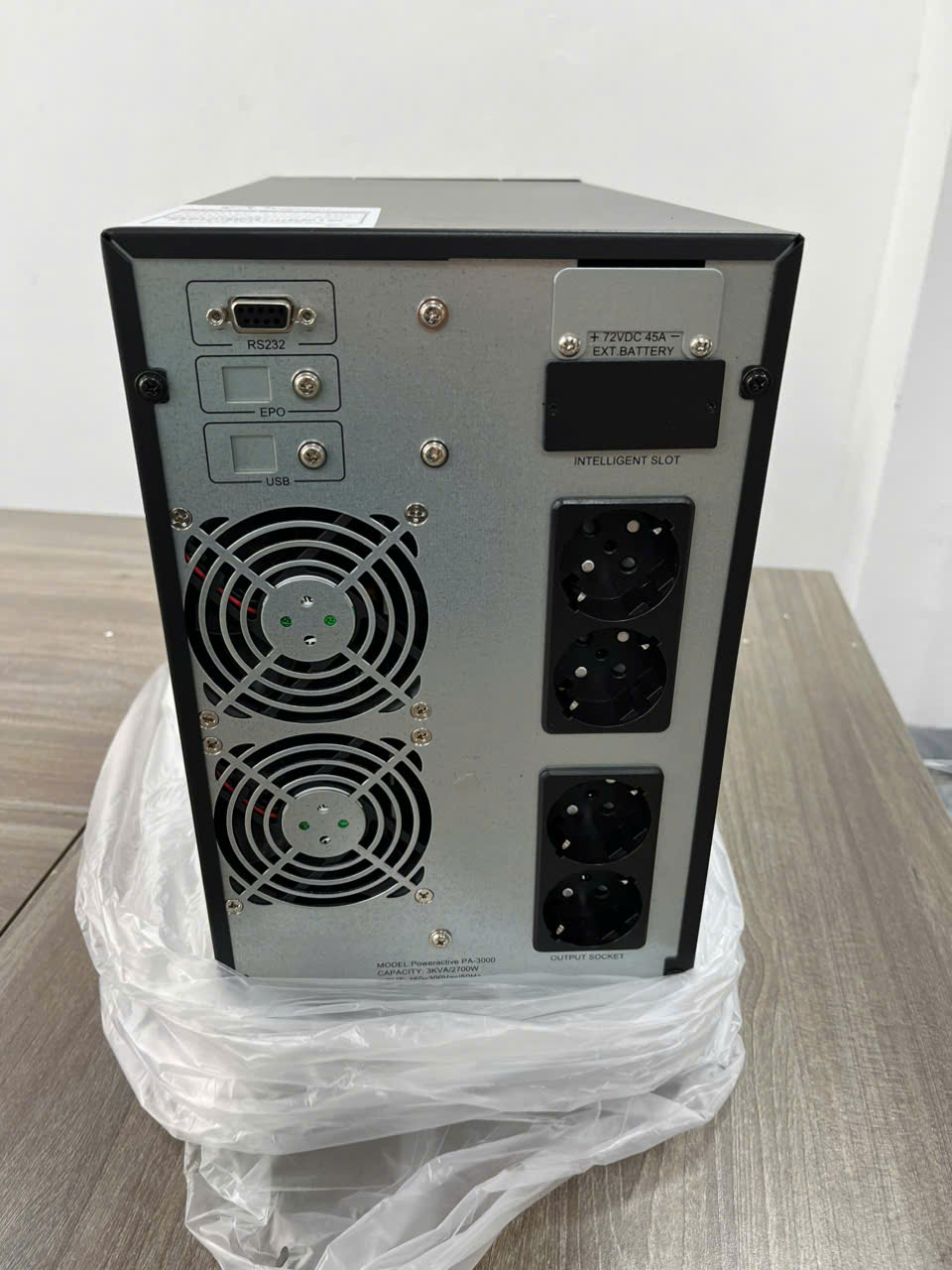 Bộ lưu điện UPS 3kVA Online Upset PA-3000 Bộ lưu điện UPS 3kVA Online Upset PA-3000