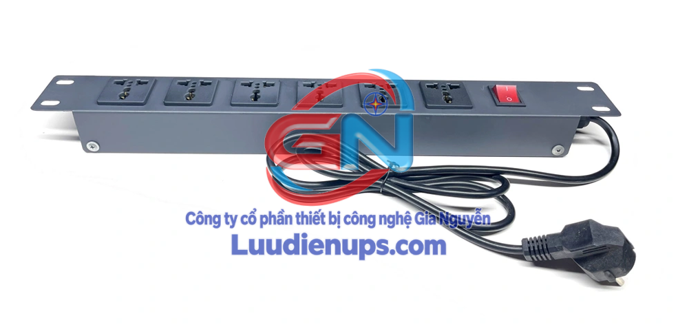Thanh nguồn PDU 6 ổ cắm 3 chân - lắp tủ Rack Thanh nguồn PDU 6 ổ cắm 3 chân - lắp tủ Rack